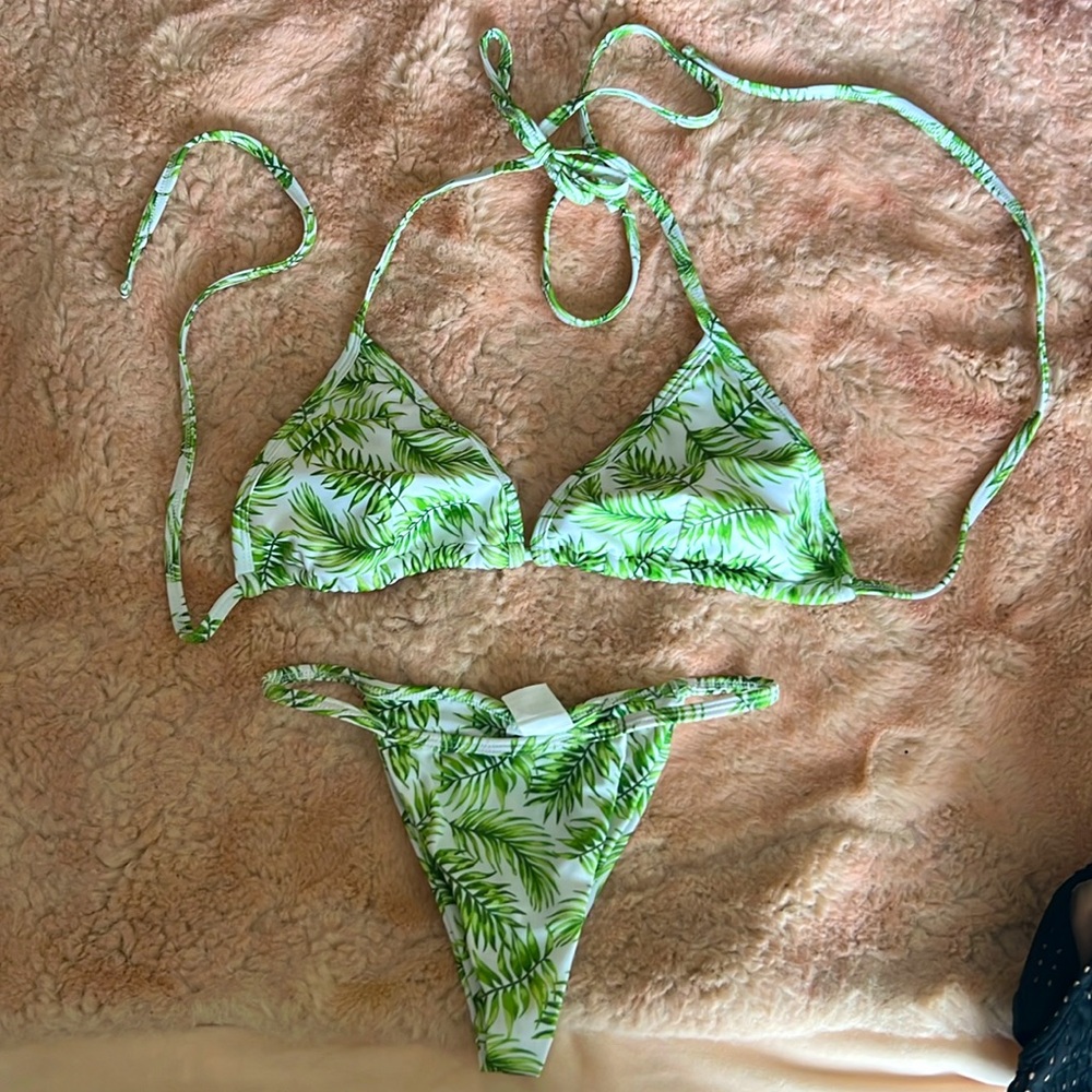 Frankie’s bikini 2 piece